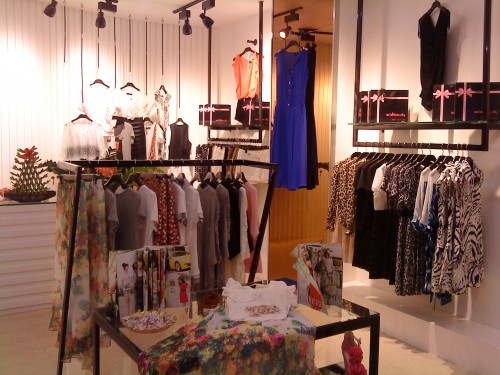 贞智美女装店铺形象