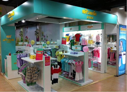 尼可尼淇童装店铺展示