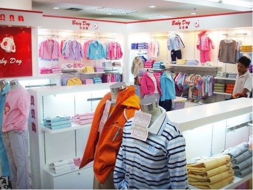贝贝狗童装店铺展示
