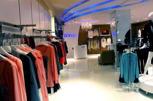 芘筃女装店铺展示