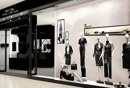 Miss&she女装店铺形象