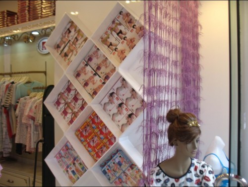 富妮来内衣店铺展示