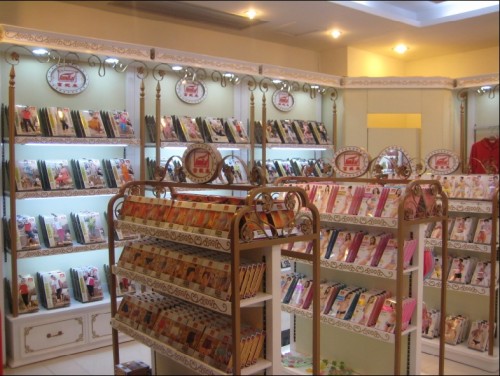 富妮来内衣店铺展示