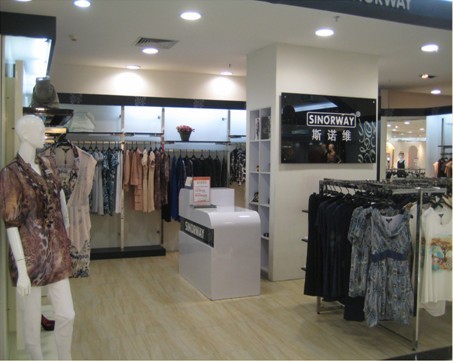 斯诺维女装店铺展示