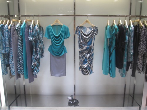 诺娅伦女装店铺形象