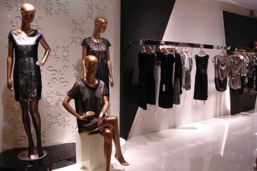 诺娅伦女装店铺形象