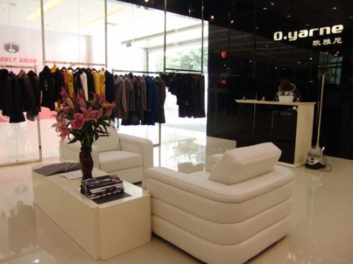 欧雅尼女装店铺展示