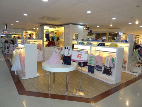 望子成龙童装店铺形象