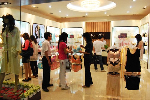 法曼儿内衣店铺展示