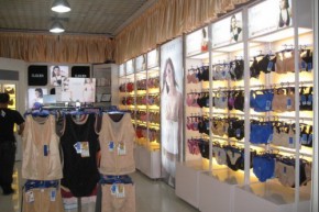 艾拉奇-ILIKE店铺