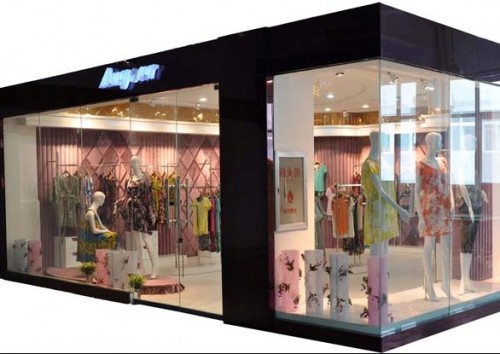 戈洛瑞丝女装店铺展示