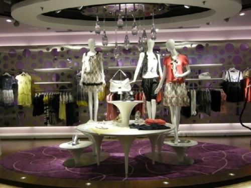 魅影女装店铺展示