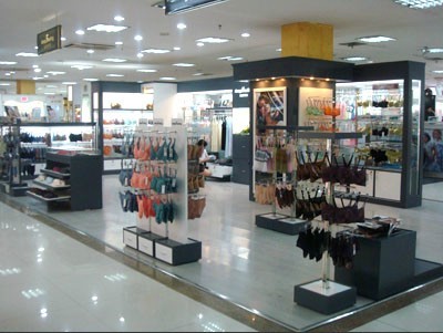 迪普菲琳内衣店铺展示