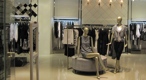 昕念女装店铺展示
