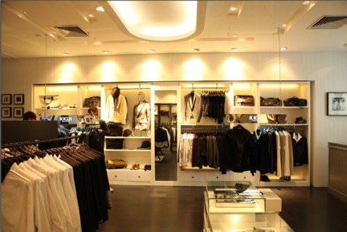 睽睽男装店铺形象