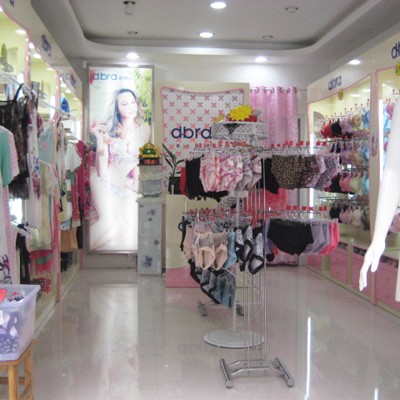 戴博蓝内衣店铺展示