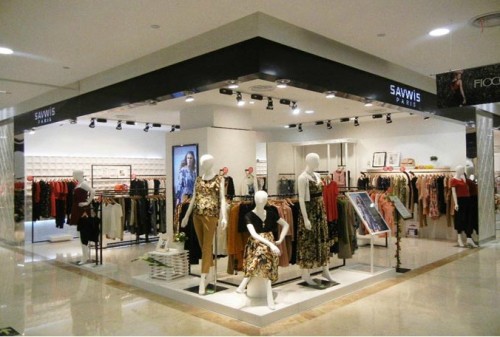 品智女装店铺展示
