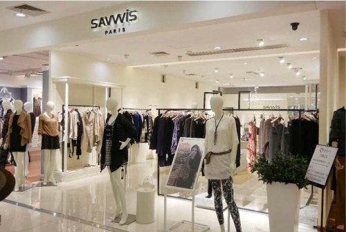 品智女装店铺展示