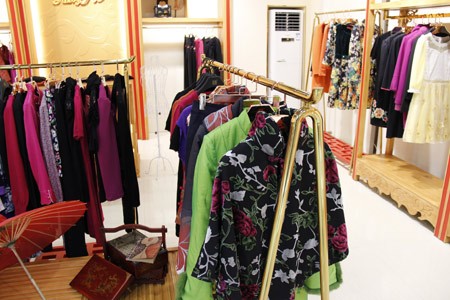 唐婕女装店铺形象