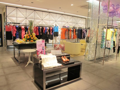 遇见女装店铺形象