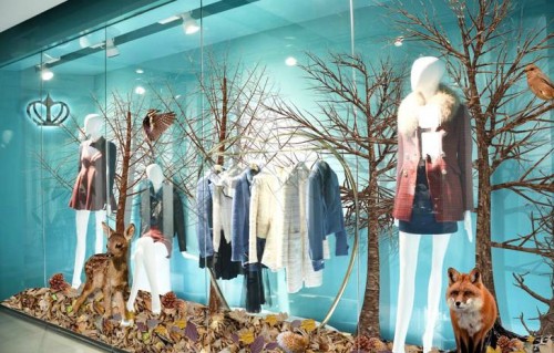 秀亦女装店铺展示