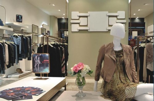 恋琦女装店铺展示