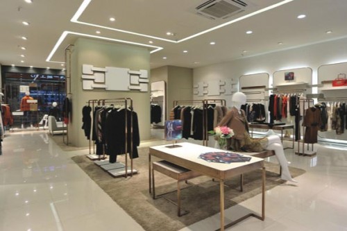 恋琦女装店铺展示