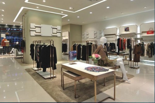 恋琦女装店铺展示