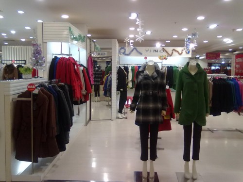 依诺女装店铺形象