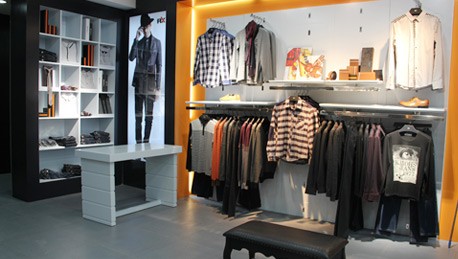 瑞克斯男装店铺展示