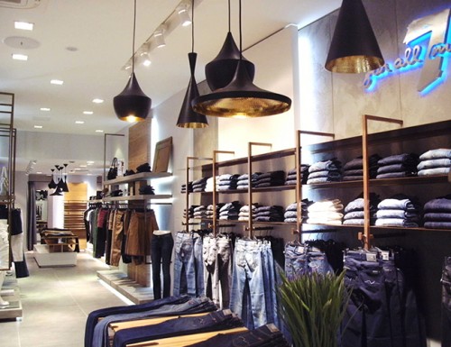 7forallmankind牛仔店铺形象