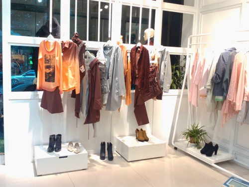 SUPPOSE女装店铺形象