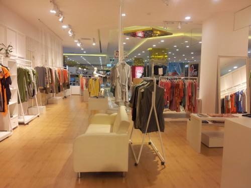 SUPPOSE女装店铺形象