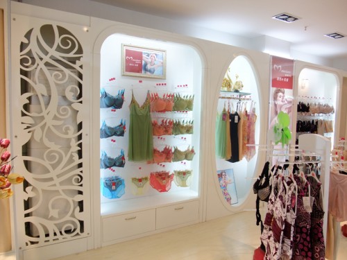 美思内衣店铺展示