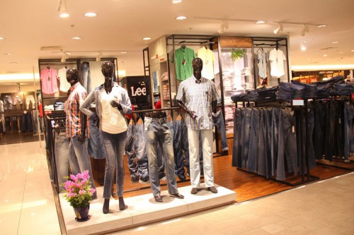 马克纽圣牛仔店铺形象