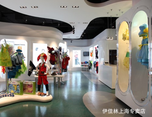 伊佳林童装店铺展示
