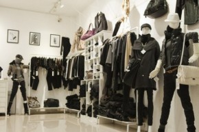 摩妮•卡儿-Moon.Q店铺