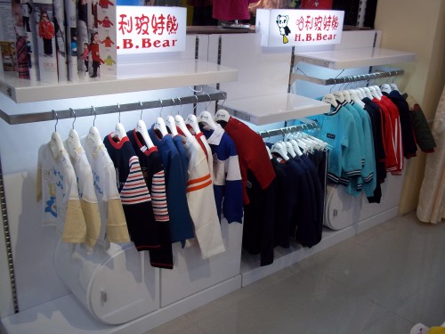 五指布童童装店铺形象