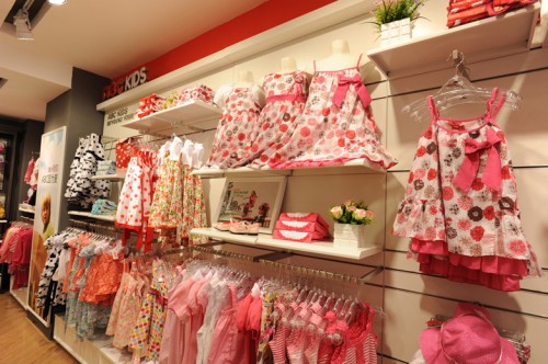ABCKIDS童装店铺展示
