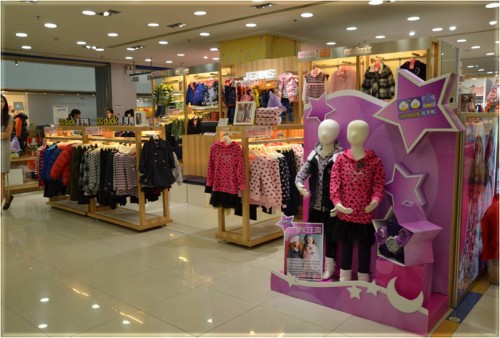 可可鸭童装店铺形象