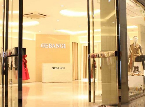 哥邦女装店铺展示