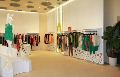 茜茜沃女装店铺展示