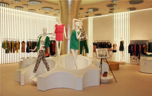 茜茜沃女装店铺形象