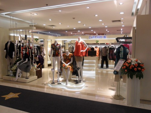 CONTAIN女装店铺形象