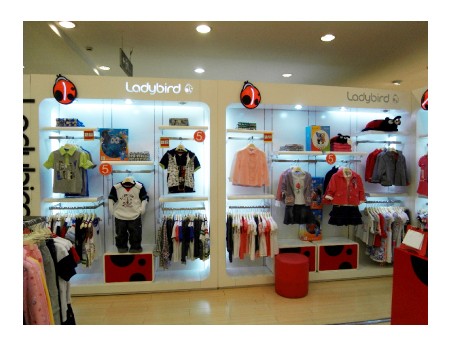 利得宝童装店铺形象