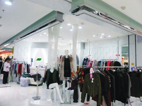 萍叶女装店铺展示