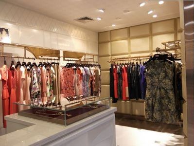 克劳西女装店铺展示