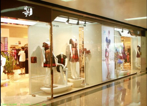 司歌女装店铺形象