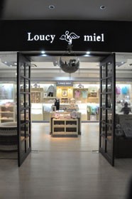 路西米儿童装店铺形象