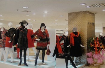 LAI睐女装店铺展示